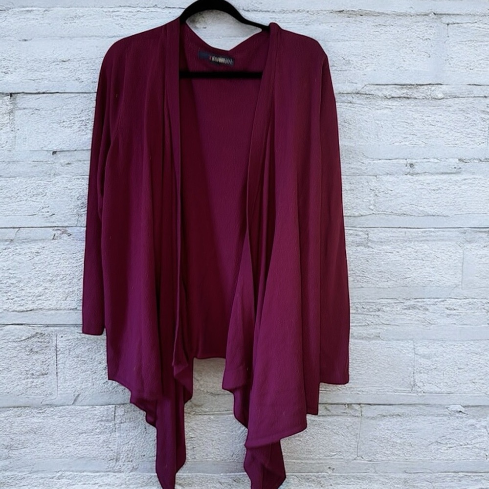 Denim24/7 red sweater long in front and shorter in back